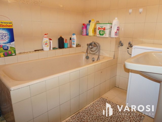 12 szobás apartman a Várfürdő közelében!