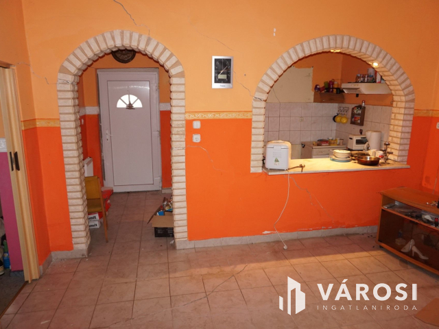 Tanya eladó Szanazug közelében