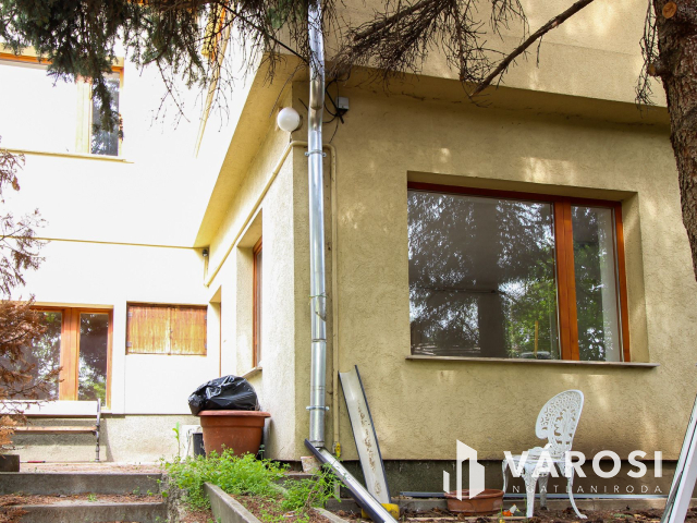 Tágas családi othon számtalan lehetőséggel Zsámbékon