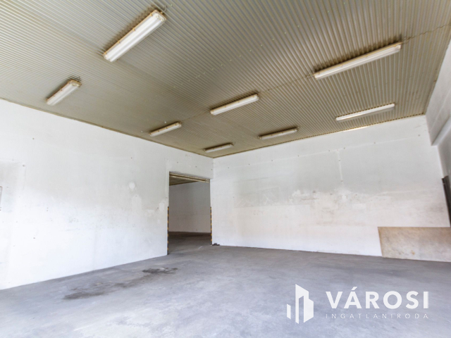 Kiadó raktárak: 27 - 375 m2 között