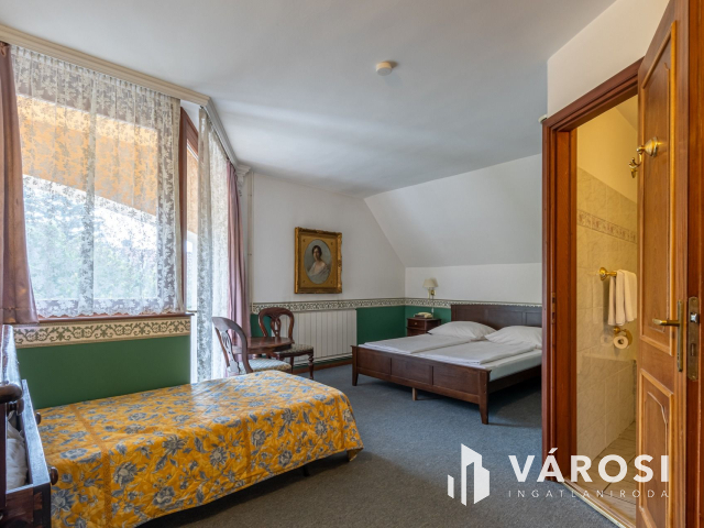 Családias HOTEL eladó Szentendrén pár percre a Dunaparttól!