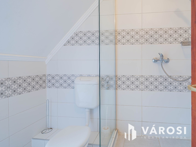 Bejáratott étterem, panzió és rendezvényhelyszín eladó!