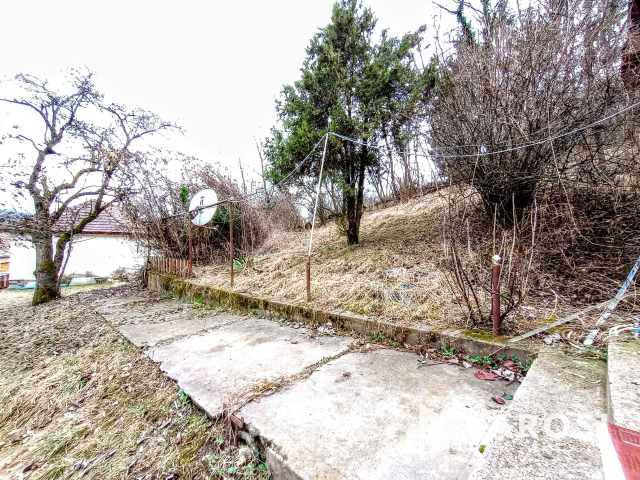 Somoskőújfaluban két ház együtt eladó