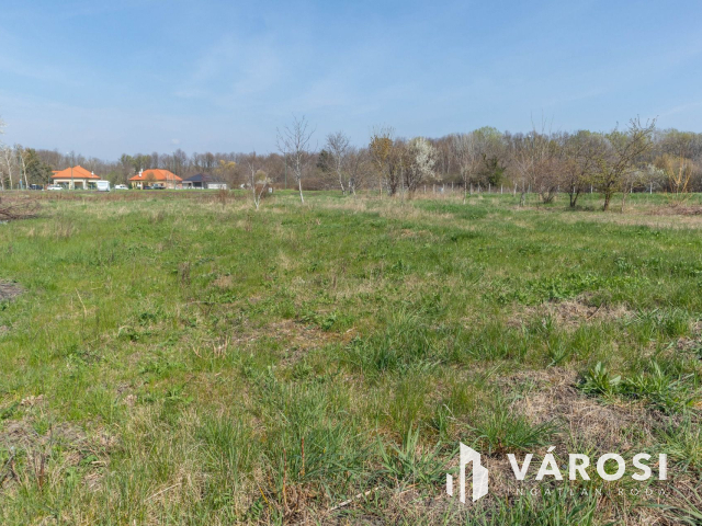 1525 m2 építési telek a Hőforrás Üdülő közelében