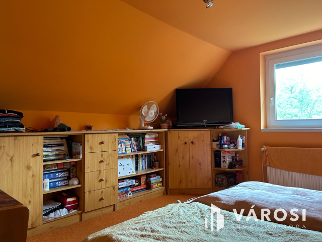 3 szintes családi ház Salgótarján egyik legjobb helyén eladó