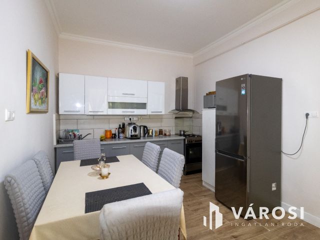 A nyugalom szigete: családi ház a belvárosban