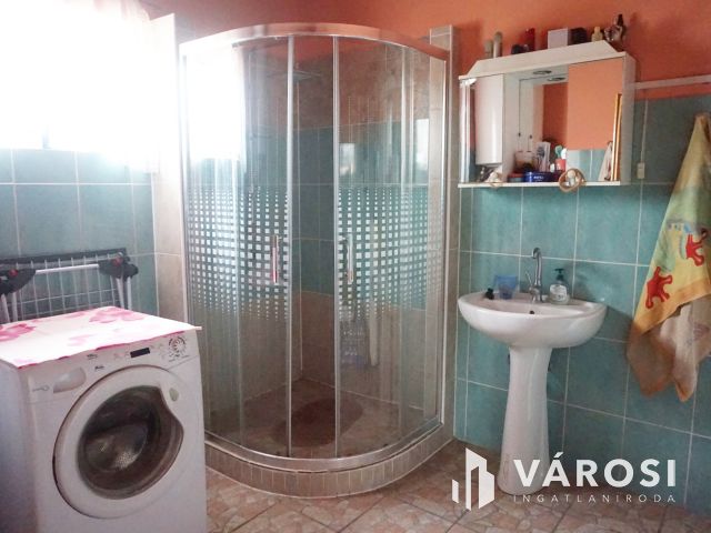 Igényes otthon akár 2 generáció részére!