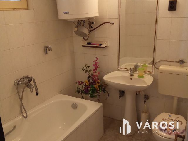 2 lakás együtt, Sárvár belvárosában