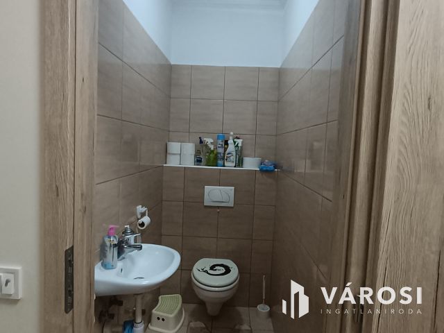 Újszerű ikerház fél Szigetszentmártonban!