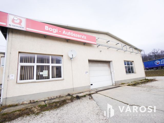 Többfunkciós üzlethelyiség Vértesszőlősön!