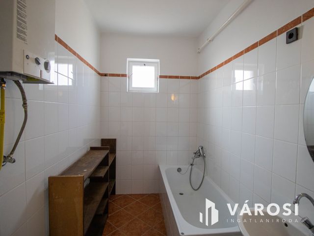 Azonnal költözhető lakás kiadó Győr Gyárvárosban