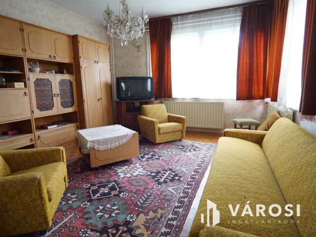 Zalaegerszeg, Csácsi városrészében, eladó családi ház!