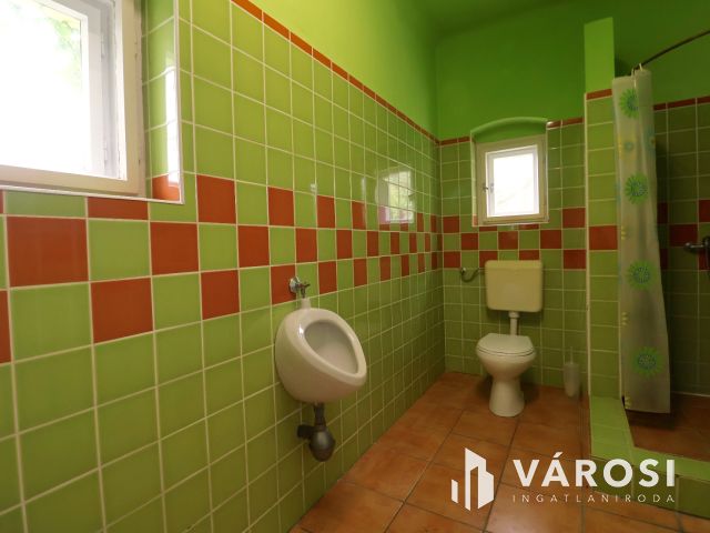 Patinás szállásépület Battonyán