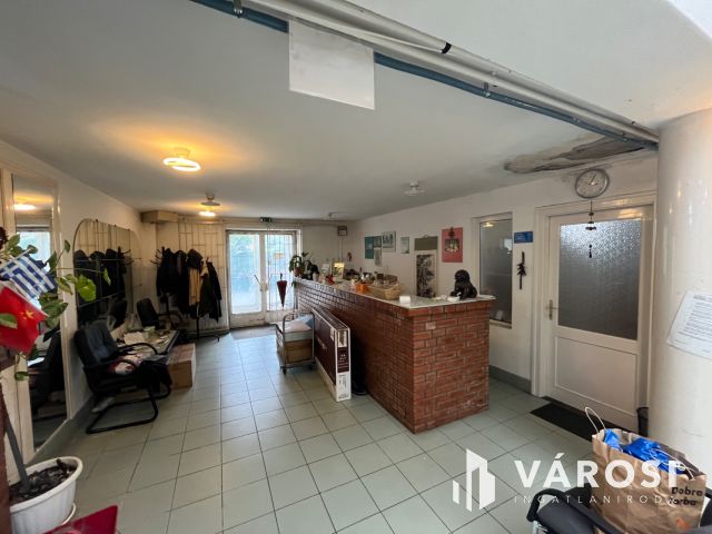 Debrecen, társasház építésére alkalmas ingatlan eladó!