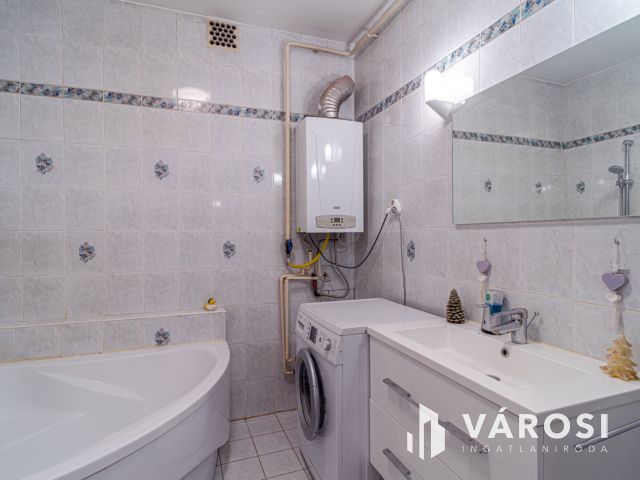 Felhők felett Móravárosban