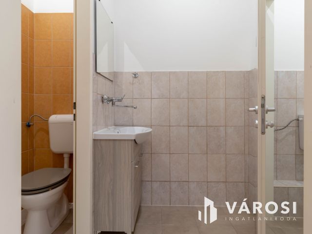 Csepel HÉV állomástól 2 percre 132 m2-es irodablokk kiadó