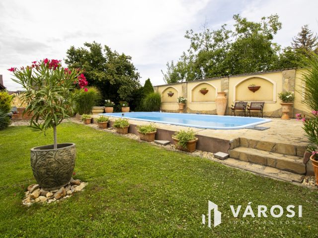 Ez az otthon nem csupán egy ház - igazi családi fészek.