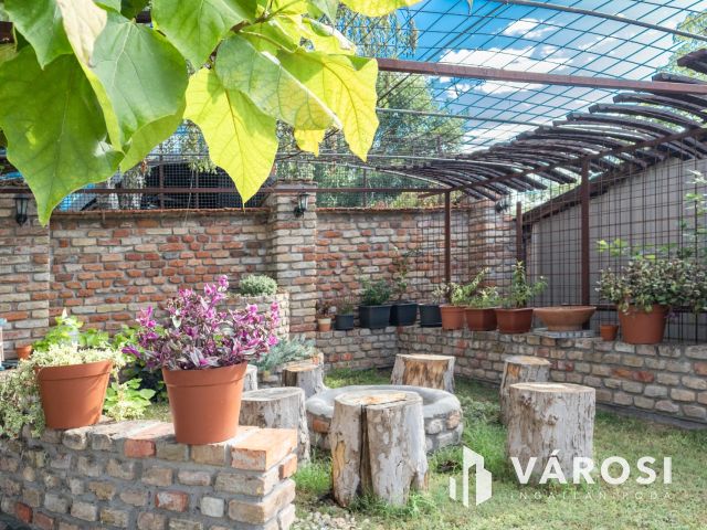 Kiváló lokáció, sokoldalúan hasznosítható ingatlan