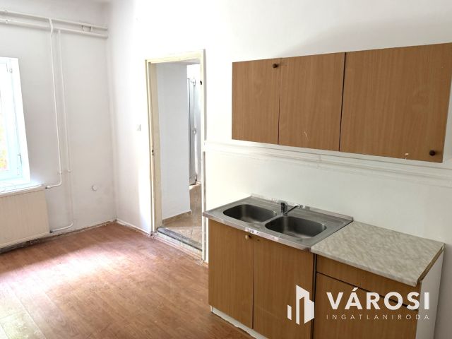 Felújított földszinti lakás Sátoraljaújhelyen eladó