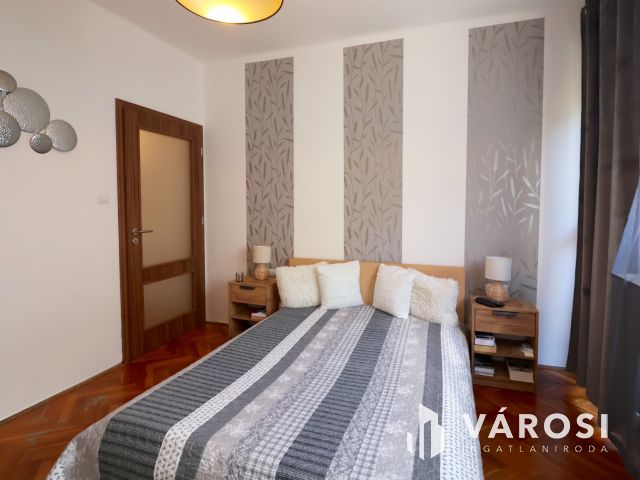 Felújított családi ház az Adyn