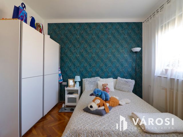 Felújított családi ház az Adyn