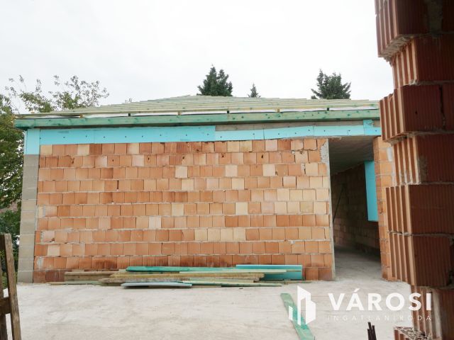 Prémium tetőteraszos, új építésű lakás Bókaitelepen