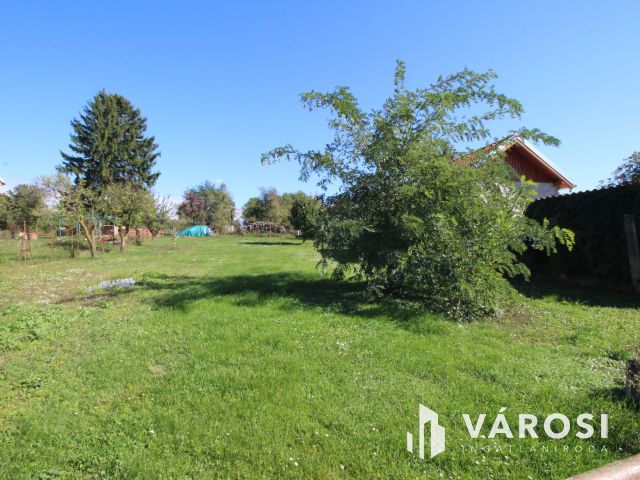 6 szobás ház, Szombathelyhez közel, Perenyén