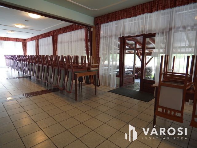 Tökéletes helyen, jó állapotú vendéglátó egység eladó!