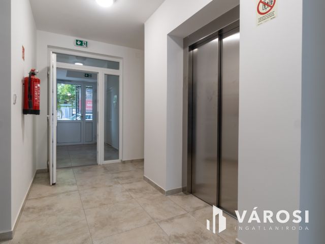 Új építésű penthouse a belváros szívében