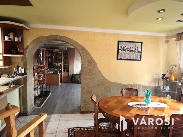 Igényesen felújított családi ház Salgótarjánban