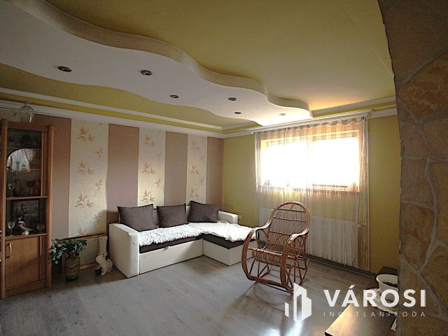 Igényesen felújított családi ház Salgótarjánban