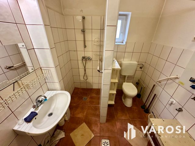 Forgách Antal úton reális áron ikerház eladó!