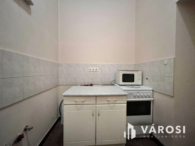 Erkélyes, galériázható lakás  a belvárosban - ne hagyja ki!