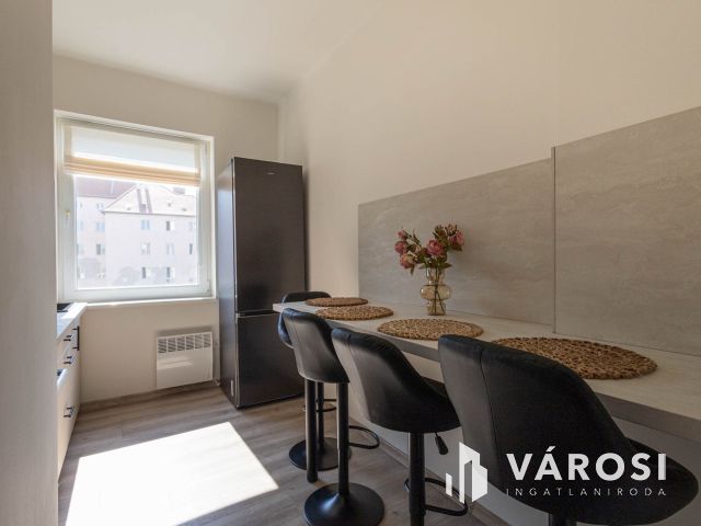 Kiadó prémium lakás a Mars tér mellett