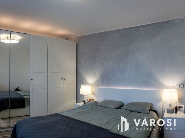 Nagyon Szép Lakás, Nagyon Jó Helyen!