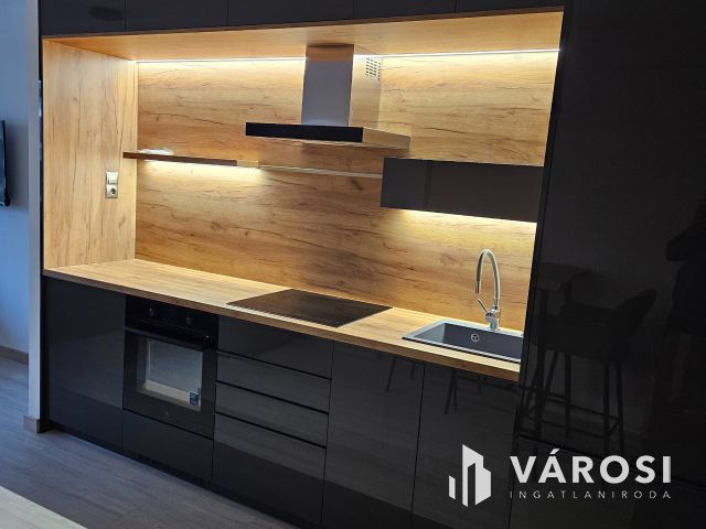 Debrecen Belvárosi Szuper Kis Albérlet!