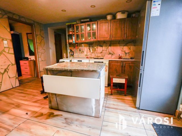 Vácon családi ház a tavak közelében!