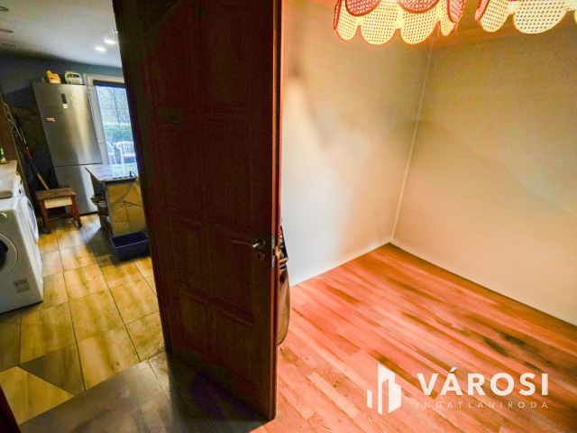 Vácon családi ház a tavak közelében!