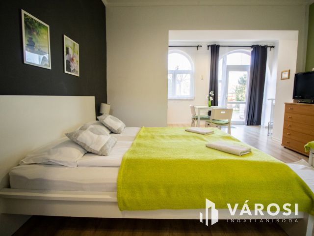 Azonnali bevétel Gyula belvárosában