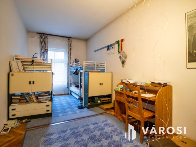 Családi ház nagycsaládnak, ingatlanfejlesztőknek