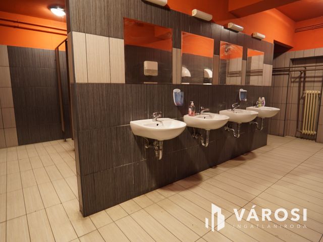 Kiadó közel 1000m2-es üzlethelység a Belvárosban!