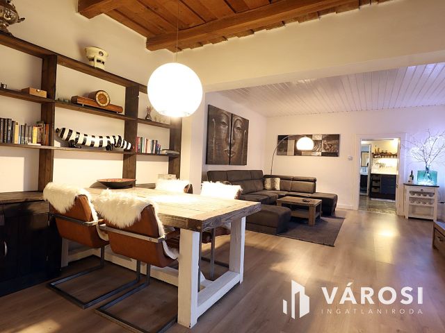 Teljes körűen felújított parasztház eladó Bodonyban