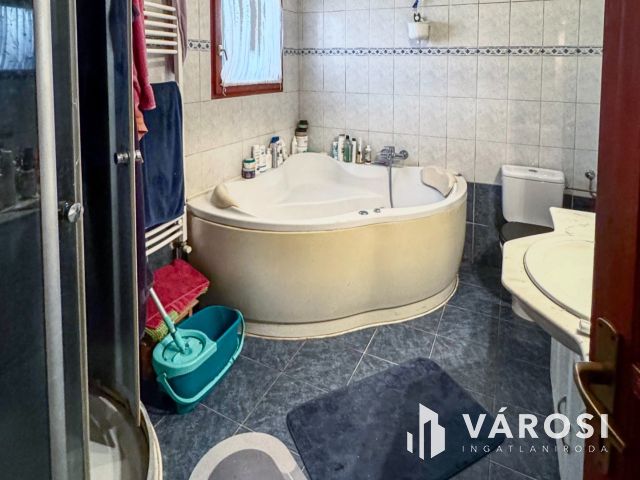 Hangulatos , otthonos családiház szigetszentmiklóson