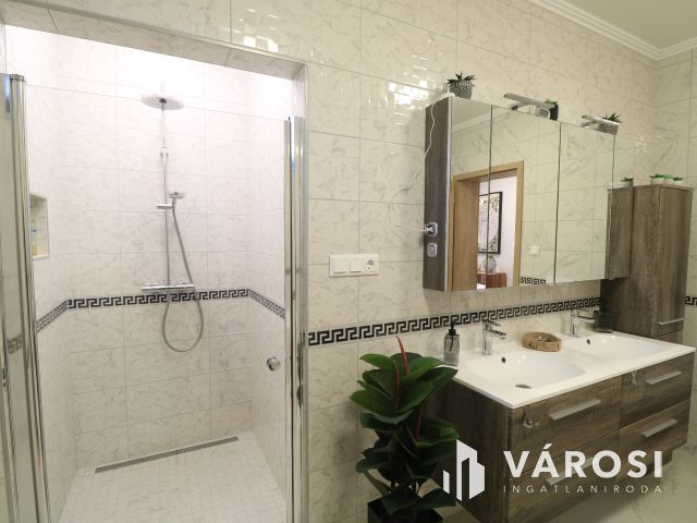 Modern családias otthon Mórahalmon.