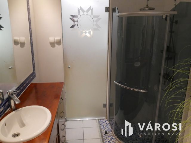 Kedves, stílusos lakás kiadó a Nagycsarnoknál