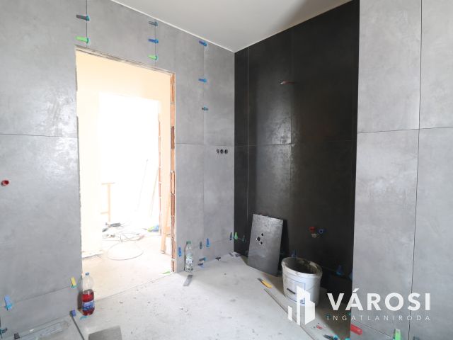 Baktói ikerház,minőségi kulcsrakész kivitelben.