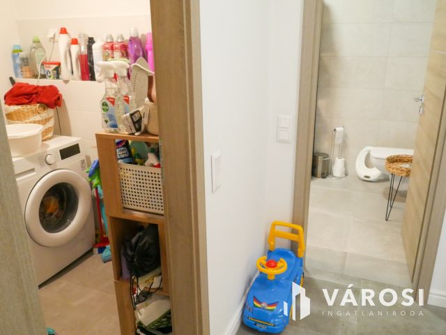 Új építésű három szobás lakás kiadó az I. kerületben