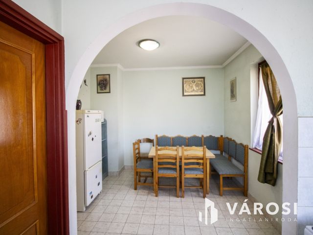 330 nm-es óriásház Orosházán