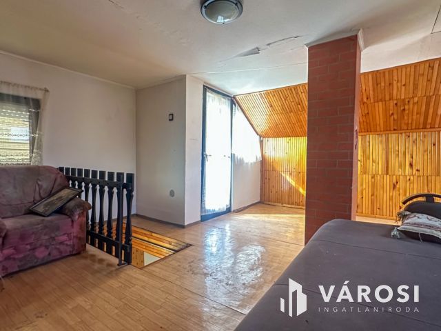 Kercseg Dűlőben, tégla épülettel, zártkert eladó!