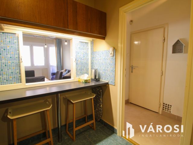 Otthonos lakás kiadó a Belváros szíve csücskében